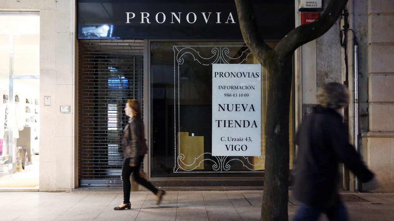 Desigual y un fondo norteamericano pugnan por hacerse con Pronovias