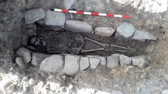 Una de las tumbas de la necr�polis medieval de Cereixa que est�n actualmente en estudio