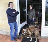Compradores como Julio Almeida est�n parados. 