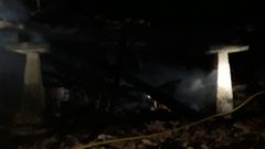 Restos del h�rreo calcinado en Villaviciosa