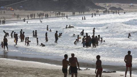 La playa de Malpica, en la ola de calor del 2017