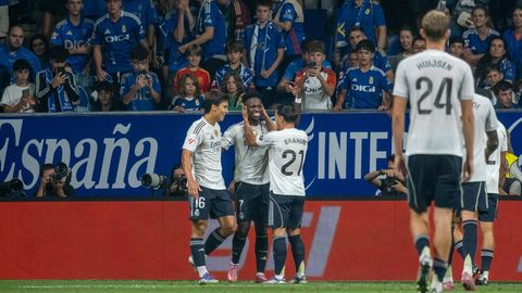 Las mejores imgenes del Real Oviedo ante el Real Madrid: Vinicius celebra el 0-3