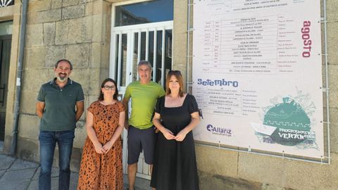 Cristina Cid, alcaldesa de Allariz, con María López, concelleira de Promoción Económica, Carlos Puga, concelleiro de Deportes, y Alberto Conde, concelleiro de Cultura, presentaron la programación de verano del Concello de Allariz.