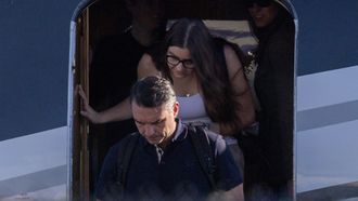 Flavio Bolsonaro a su llegada a Miami, Estados Unidos, tras huir de Brasil