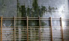 El problema de las goteras y humedades lleva varios a�os pendiente de un arreglo integral. 