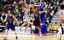 Pepe Pozas (dorsal 4) jug� la pasada temporada en Sar con la camiseta del Valladolid. 