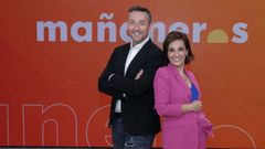 Javier Ruiz y Adela Gonz�lez, al frente de �Ma�aneros�, en TVE.