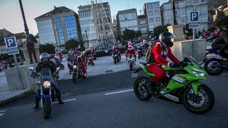 Papanoelada Moteira del club Sin Frenos en A Pobra