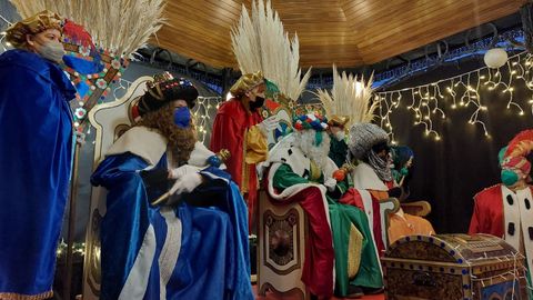 Sus majestades de Oriente visitaron a los vecinos de Ribadeo