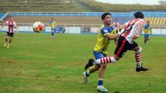 Acci�n do partido da primeira volta entre o C�ltiga e o Juventud Cambados, no campo de Burg�ns.
