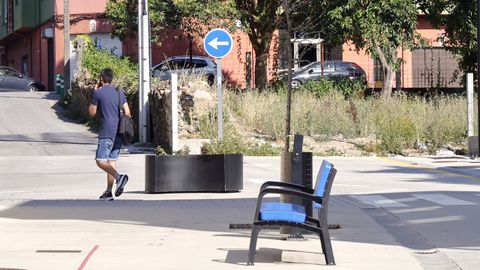 La actuaci�n dar� continuidad a la reforma de la calle Avelino Iglesia, con la apertura adem�s de un p�rking disuasorio con 120 plazas frente a la plazuela