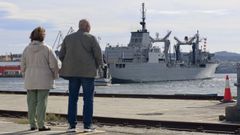 En la imagen, el Pati�o saliendo de Ferrol rumbo a su misi�n con la OTAN. 
