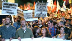 O Saln�s sale a la calle a defender su hospital