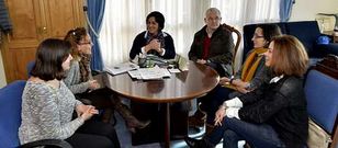 Representantes del Eugenio L�pez se reunieron con la alcaldesa.