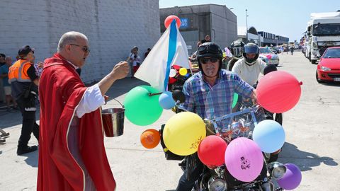 Misa de San Cristobal en la capilla de San Bartolom de Rianxo   bendicion de vehiculos y  procesin