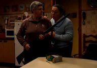 Puri y Elsa urden un plan para atrapar al ladr�n de Louredo.