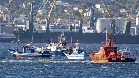 Imagen de archivo de un operativo en la costa gallega con motivo de un naufragio