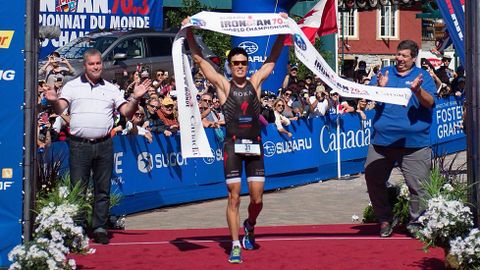 G�mez Noya proclam�ndose campe�n del Mundial de Medio Iron Man en Canad�  (2014)