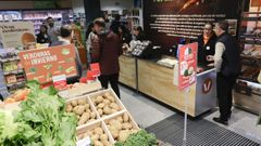 Inauguraci�n en la calle Veritas del supermercado ecol�gico Veritas