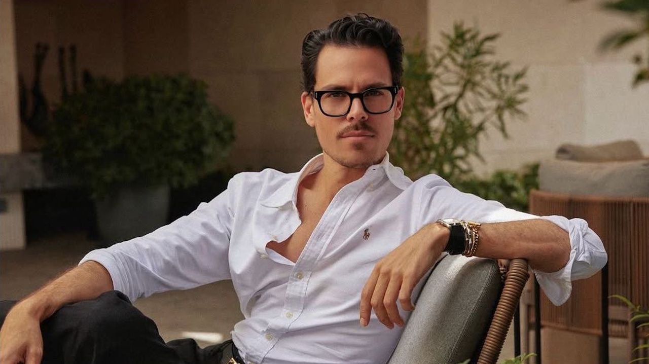 Juan Avellaneda, diseñador: «Donde se ponga un esmoquin, que se quite cualquier vestido, por muy alta costura que sea»