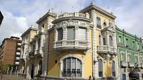 Conservatorio Municipal Profesional de Avil�s �Juli�n Orb�n�