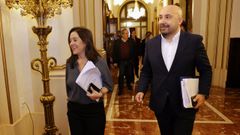 La alcaldesa, In�s Rey, y el portavoz municipal, Jos� Manuel Lage, a su llegada al pleno