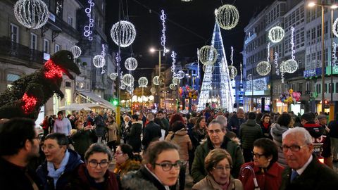 Imagen de archivo de un da de luces de Navidad en la Porta do Sol en el 2019
