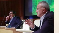 Representantes de Galivivienda, este lunes en la asamblea con los cooperativistas de Xuxn