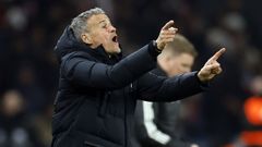 Luis Enrique, dando indicaciones durante un partido del PSG.