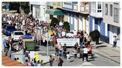 Manifestacin organizada por la asociacin de vecinos en demanda de servicios para los mayores, el 12 de octubre