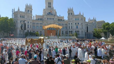Imagen de la plaza de Cibeles durante la procesi�n