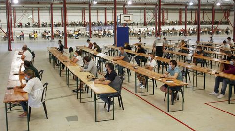Imagen de archivo de los exámenes para las plazas de operarios y empleados júnior de Navantia