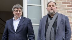 El presidente de Junts, Carles Puigdemont, y el de ERC, Oriol Junqueras, se renen este jueves en Waterloo (Blgica).