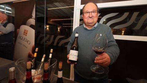 Eleuterio Balayo llev las mejores bodegas, conservas y quesos a La Ubi de Boiro