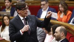 El presidente de la Generalitat, Salvador Illa, ayer, la sesi�n de control al gobierno catal�n. quique garc�a efe