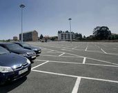 El �rea de aparcamiento de Santa Marta tiene poco uso.