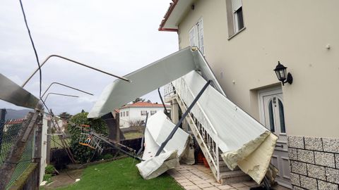 Efectos del temporal de viento en A Pobra do Carami�al 