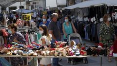 Imagen de archivo del mercadillo de Noia, donde han sumado 24 positivos en una semana