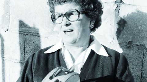 Eva Castiñeira, unha das homenaxeadas, é natural de Muxía, de aí a escolla do lugar para este simposio 