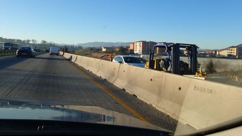 Obras del tercer carril de la autopista �Y�. ARCHIVO