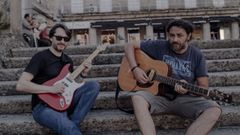 El guitarrista Alfonso Aydillo junto al cantautor Mino