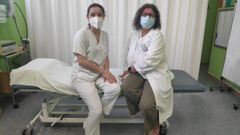 La fisioterapeuta Ana Crespo y la doctora Lourdes Rey est�n al frente de la unidad de linfedema del CHOP pontevedr�s