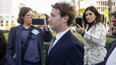 Mark Zuckerberg llegando a los juzgados de Los �ngeles el mi�rcoles