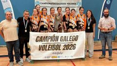 Las rianxeiras levantaron el t&iacute;tulo tras ganar en la final al Nar&oacute;n.