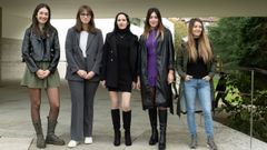 Esther Est�vez, Ant�a Castro, Laksmy Irigoyen, Andrea Pousa e Luc�a Freitas, cinco das sete protagonistas da serie �Superhero�nas�.