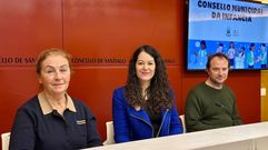 La concejala Mar�a Rozas, en el centro, durante la presentaci�n del proceso para constituir el Consello Municipal da Infancia