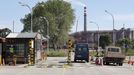 Entrada al complejo industrial de San Cibrao este martes por la maana