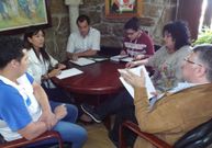 La primera reuni�n de portavoces, informal, fue unos minutos despu�s de la investidura de Cu��a, que ayer se reuni� con casi todo su equipo.