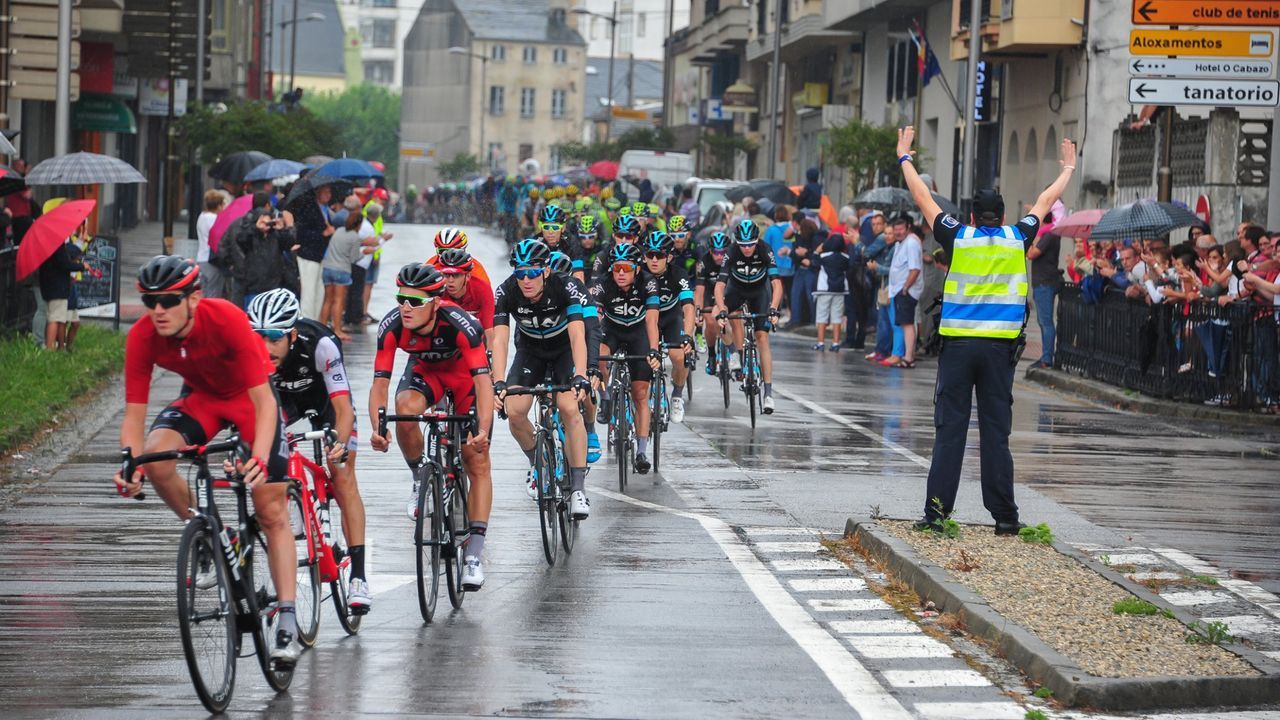 Plan de tráfico este domingo en Ribadeo con importantes restricciones por la Copa Ciclista Máster