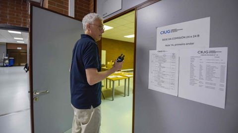 Primer examen de selectividad en el campus de Pontevedra